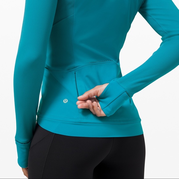 Lululemon jacket size 2 - Picture 11 of 14